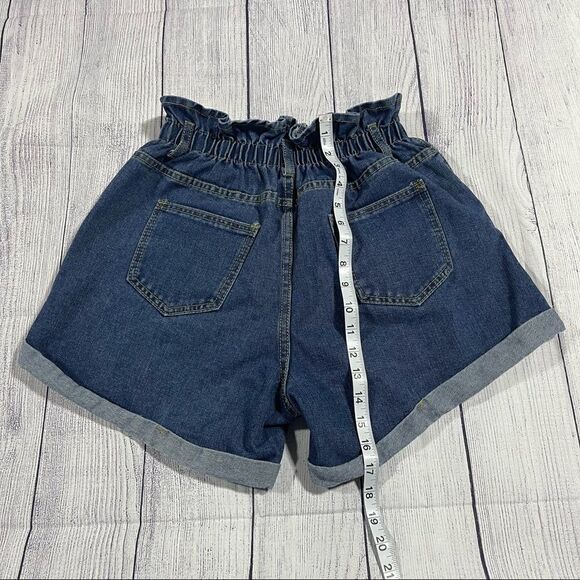 Women's Casual High Waisted Hemming Denim Jean Shorts with Pockets - Picture 3 of 11
